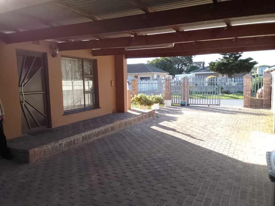  Bedroom Property for Sale in Russels Rest Western Cape